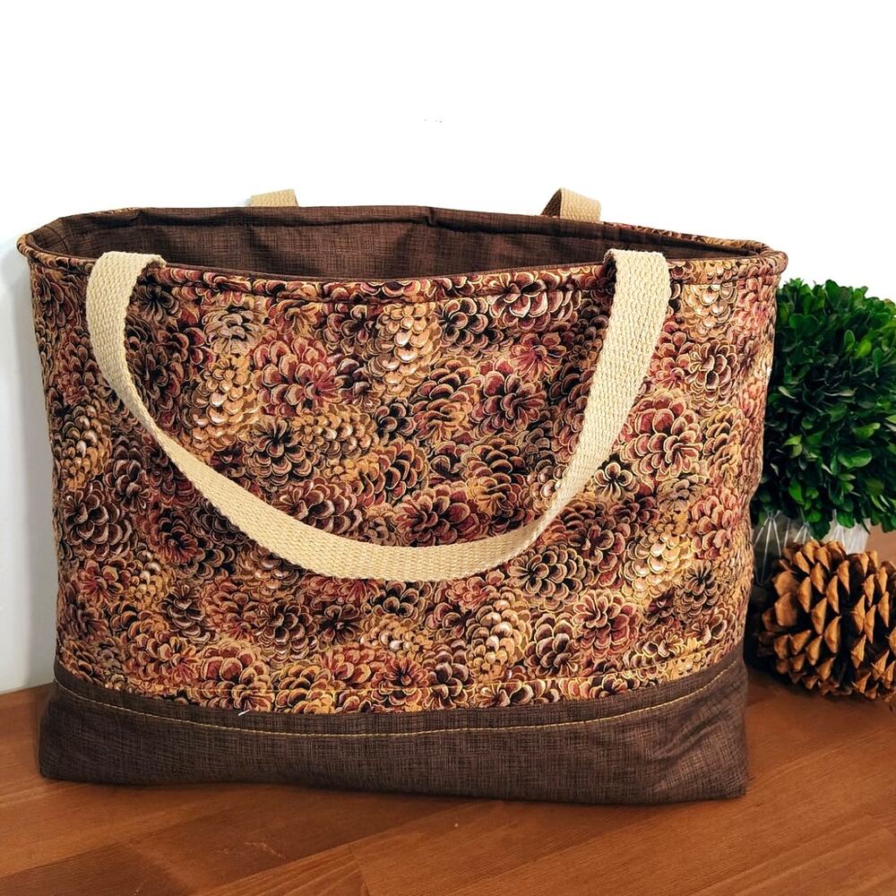 BROWN AND GOLD PINECONES / STAND ALONE TOTE / CARRY ALL